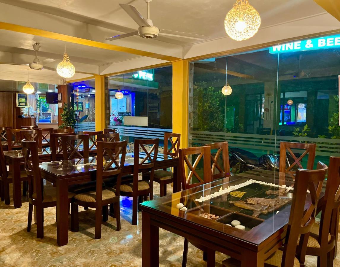 โรงแรมแกรนด์ อดัมส์ พีค Nallathanniya ภายนอก รูปภาพ